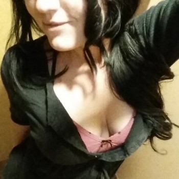 Profil de Rayanna, 26 ans, Sexe facile à Pecq (Hainaut)